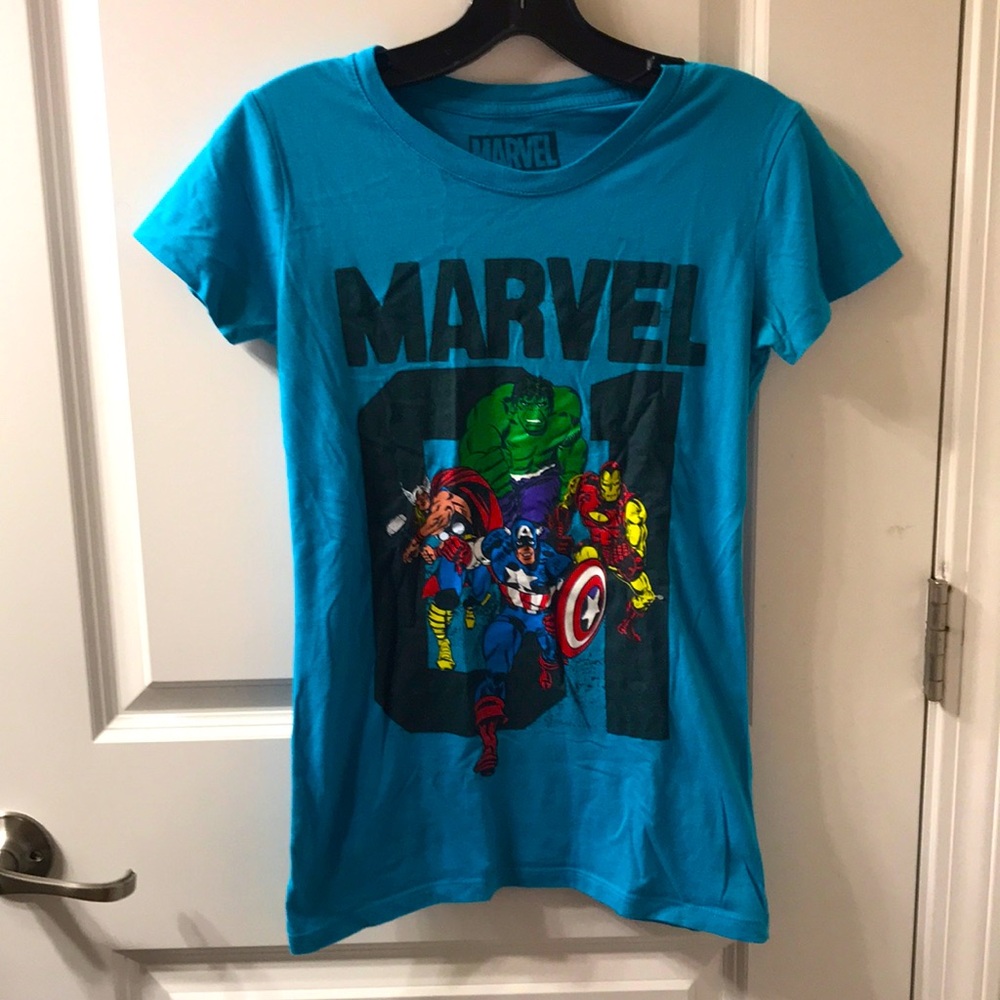 Junior M Disney Marvel T-Shirt Casual Everyday Girl Tee Captain America Iron Man